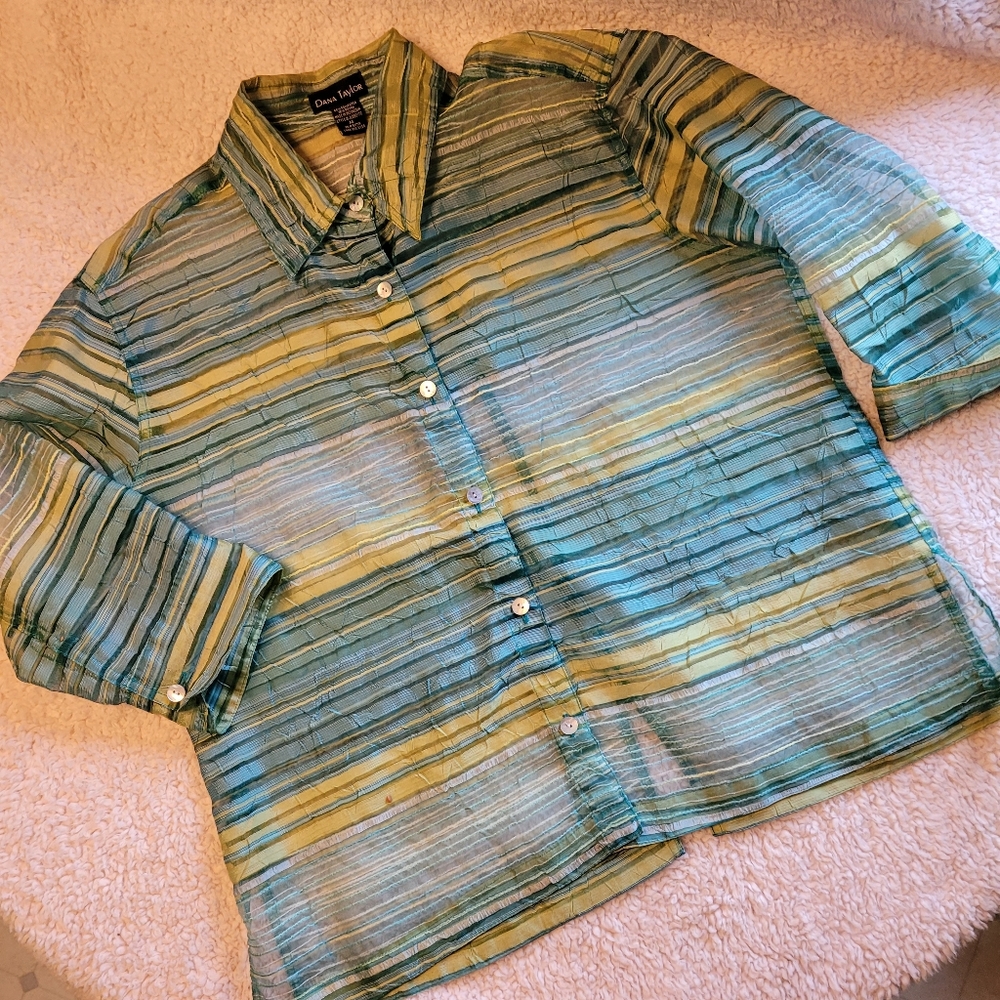 Translucent blouse